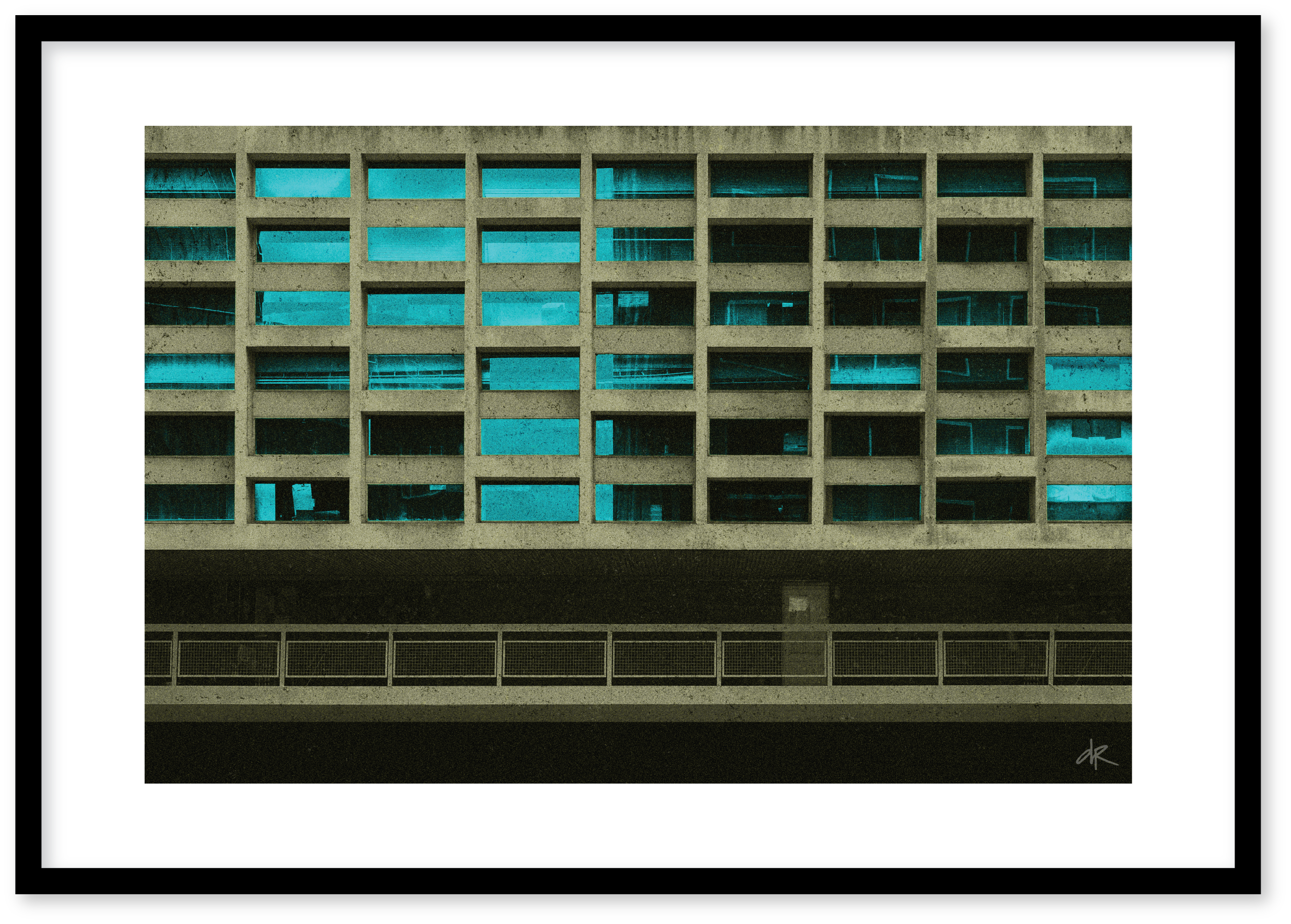 Centre Point, Cyan
